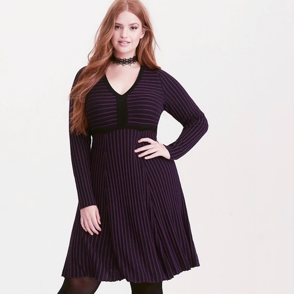 torrid Dresses & Skirts - 🚫SOLD🚫 Torrid Sweater Skater Dress - Flawed